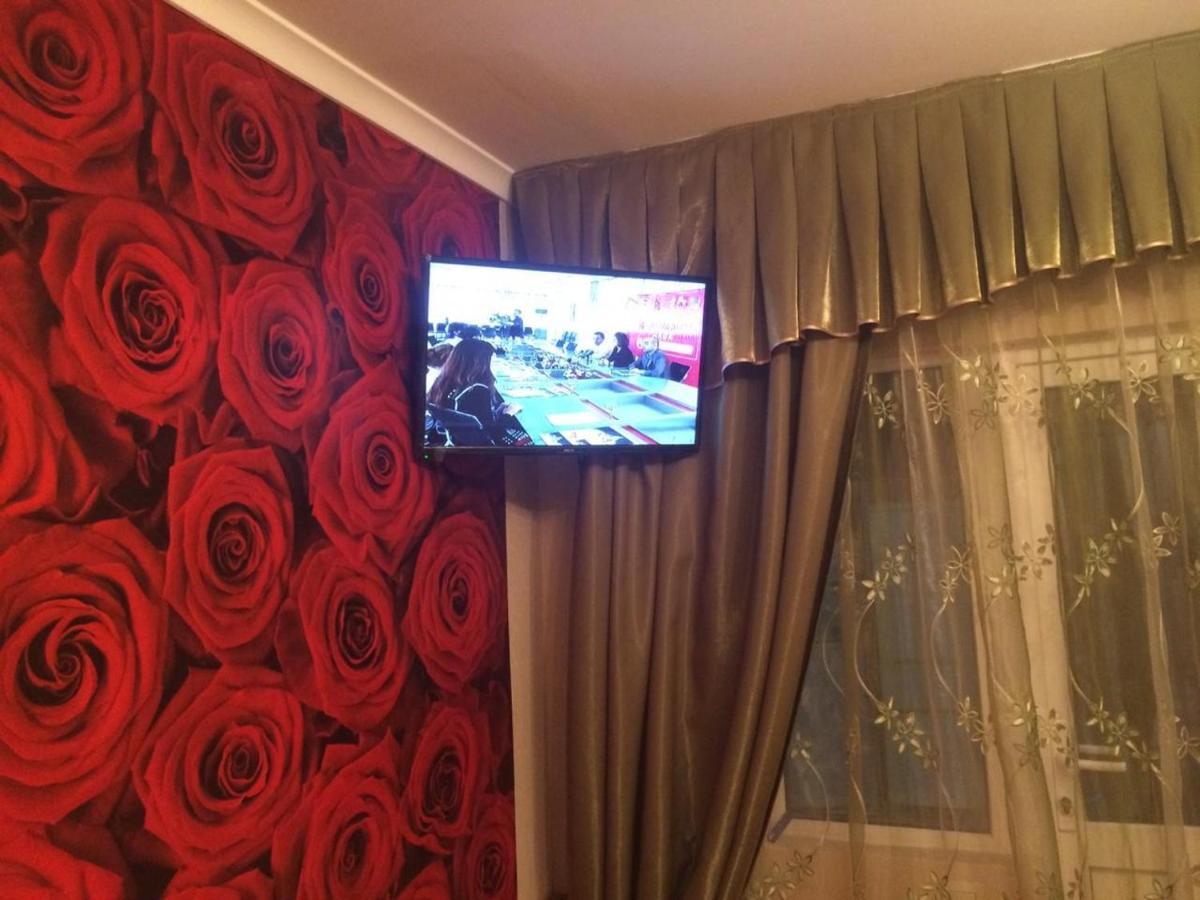 Гостевой Дом У Левы Hotell Gagra Exteriör bild