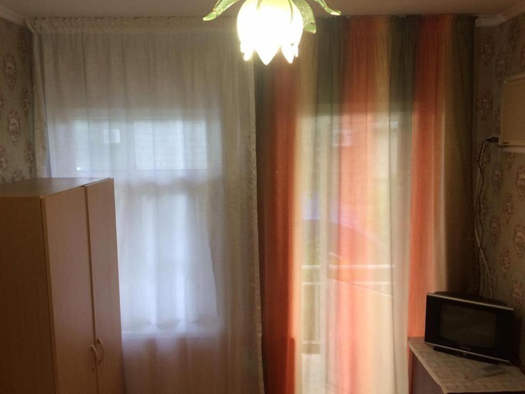 Гостевой Дом У Левы Hotell Gagra Exteriör bild